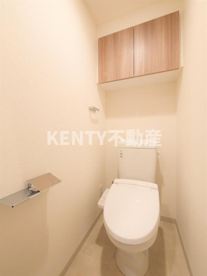 【トイレ】 | ラフィスタ羽田 | 落ち着いた色調のトイレです