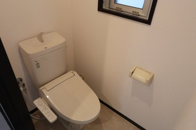 メゾン惟信のトイレ