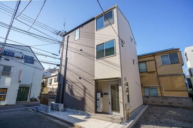 ＦＥＬＩＣＥの外観