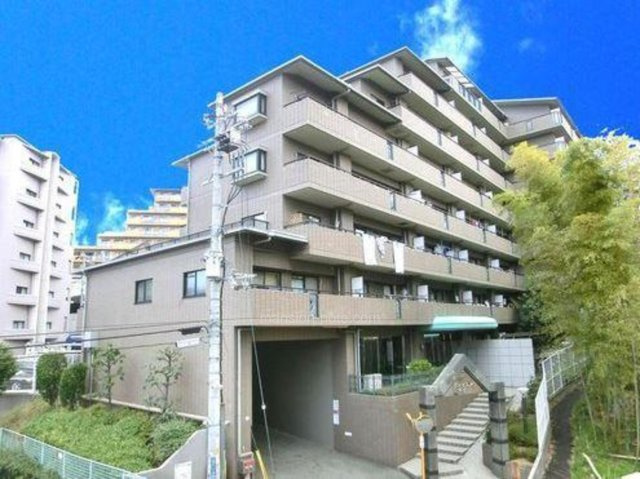 アンビエント千里山の外観
