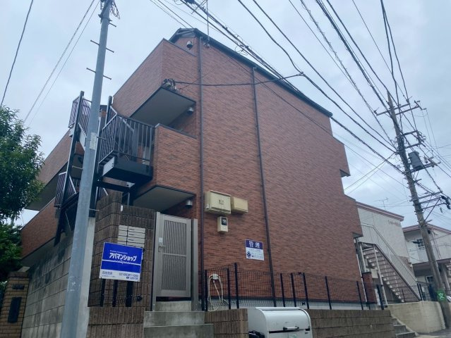 ベイルーム中山の外観
