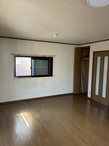 大阪府松原市天美西3丁目3-16の居間・リビング