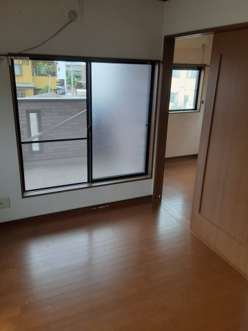 大阪府松原市天美西3丁目3-16の居間・リビング