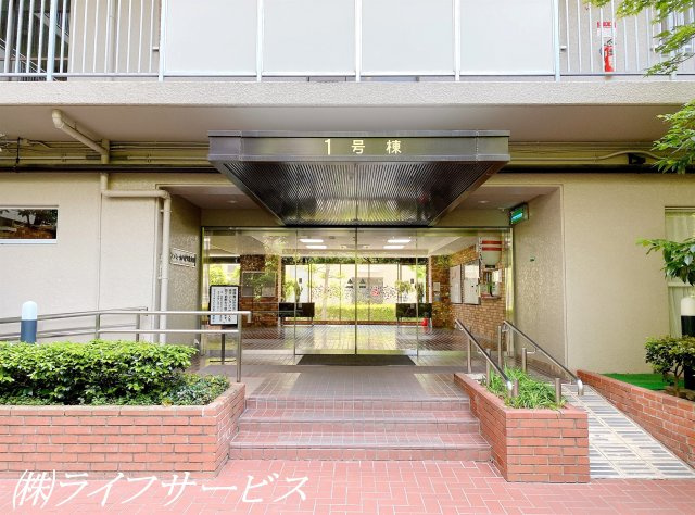【エントランス】 | ファミールハイツ北大阪１号棟 | エントランス