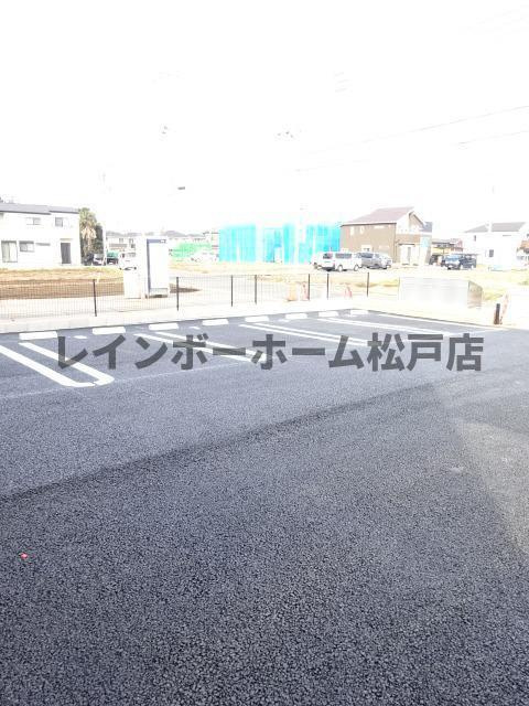 【非対面対応】接客・申込・契約オンライン！LINE×相談可！の駐車場