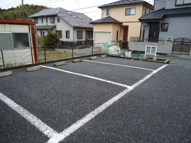 【駐車場】 | ハーモニーヒルズ | カースペースがあります