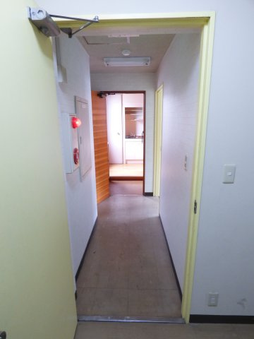 【玄関】 | 舞鶴館ビル