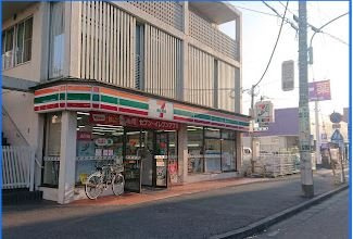 レオネクストヴィヴレの周辺