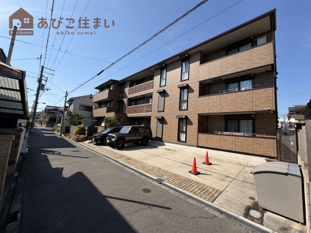 プルミエジュール帝塚山の外観