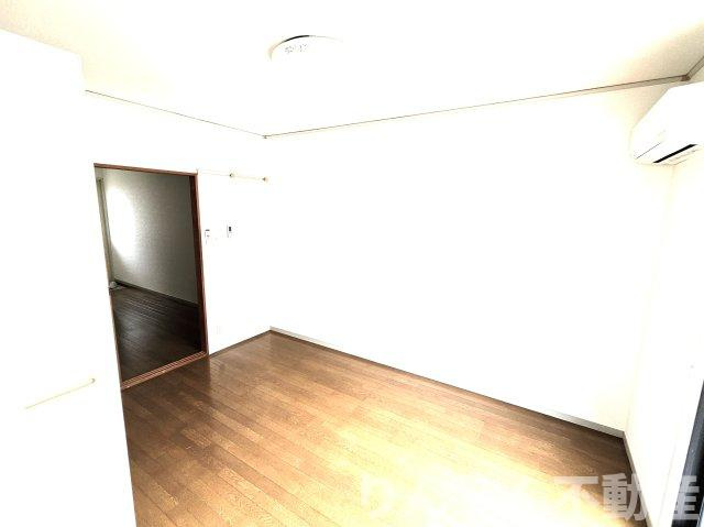 【洋室】 | カサビエント新浜A棟 | 使い勝手のいい洋室です