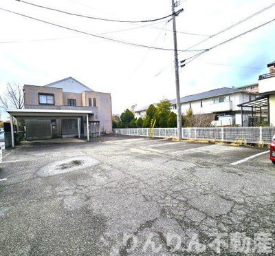 【駐車場】 | カサビエント新浜A棟 | 駐車スペースもあります