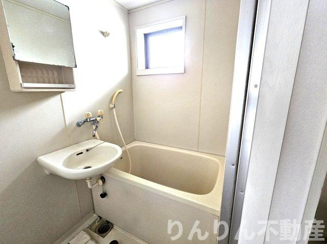 【浴室】 | カサビエント新浜A棟 | 落ち着いた空間のお風呂です