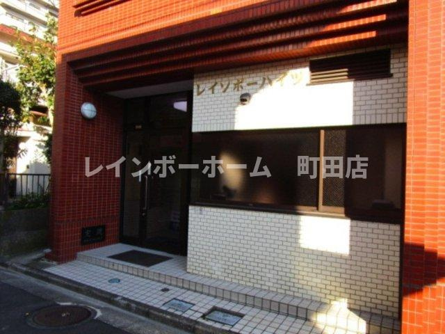 レインボーハイツ※初期費用分割あと払いサービス利用可能物件のエントランス