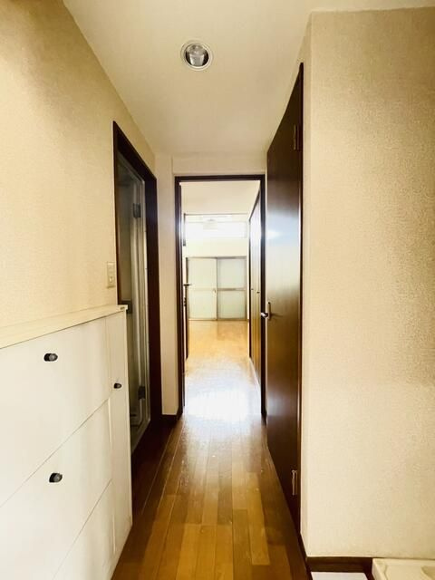 ロワジール貫井Ｃの玄関