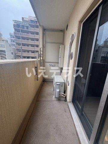 ウォームスヴィル神戸元町JPのバルコニー