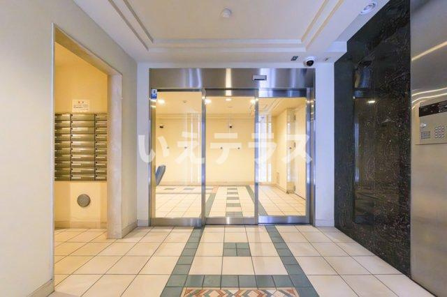 ウォームスヴィル神戸元町JPのロビー