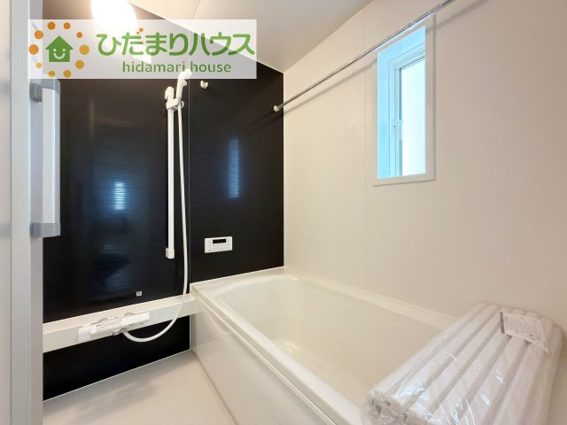 【浴室】 | 土浦市小松第7　新築戸建　1号棟 | 大人が足を伸ばしても十分な広さ！一人でゆっくりくつろぐ時間も大切です！