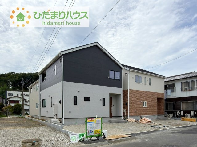 【外観】 | 土浦市小松第7　新築戸建　1号棟 | 閑静な住宅街で叶える静かな暮らし。