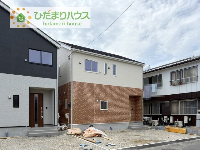 【外観】 | 土浦市小松第7　新築戸建　1号棟 | たっぷりの陽光と心地よい風が舞い込む住まい♪