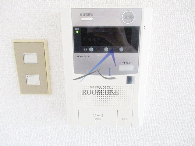 日神パレス豊玉のセキュリティ|モニター付きインターホンです。