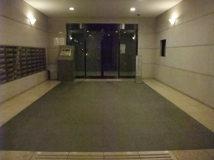 【ロビー】ルーブル学芸大学六番館 