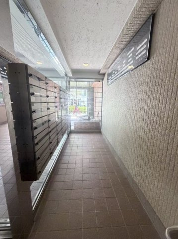 ライオンズマンション蕨北町のロビー
