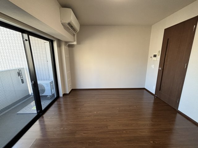 DIPS板橋駅前公園の居間・リビング