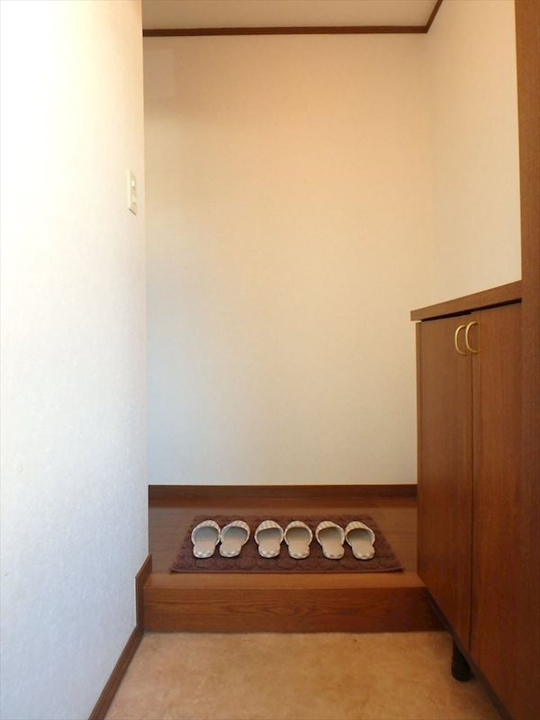 アンシャンテ． の玄関