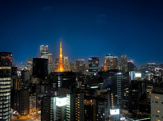 【展望】 | GLOBAL FRONT TOWER | リビングからのビュー（東京タワー）です。