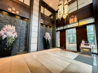 【エントランス】 | GLOBAL FRONT TOWER
