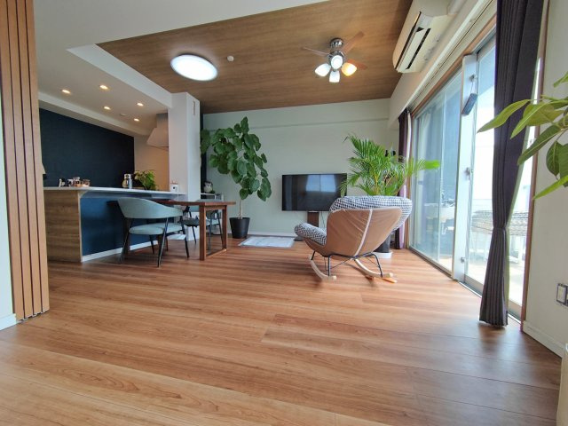 ファインスクェア静岡駿河６階　静岡市駿河区中吉田の居間・リビング