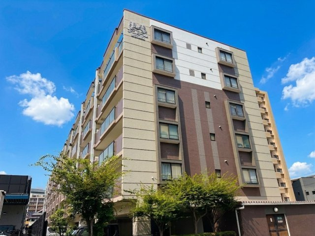 アンピール東公園Ⅱの外観|☆待望3LDK＋Sの登場！敷地内駐車場確保