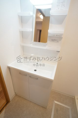 ノイハウス宝塚の洗面所