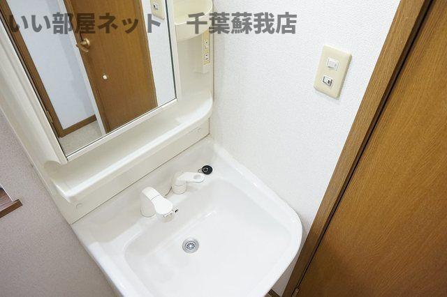 クルーセ　メゾンの洗面所|忙しい朝には欠かせない洗面所です