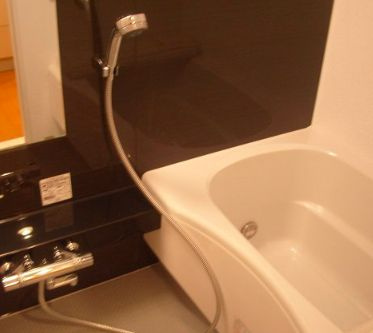 ルーブル住吉の浴室|ゆったり過ごせるお風呂です