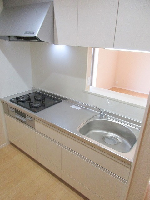 江東区亀戸３丁目の賃貸マンションのキッチン|★グリル付きガス３口システムキッチン★