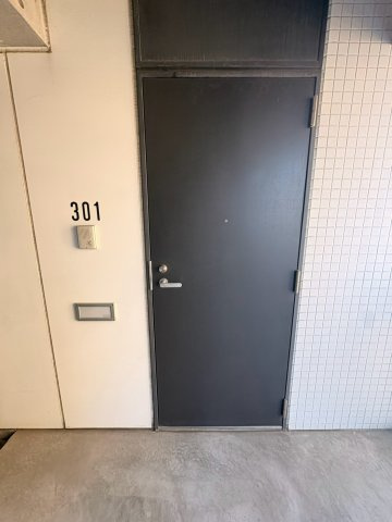 Y's GARDENの玄関