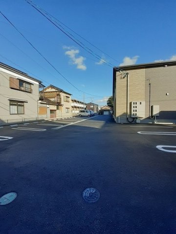 ウェルスフォンテ櫛ケ浜Ａの駐車場