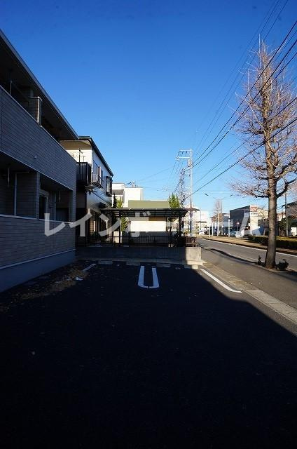 プルメリアの駐車場|駐車場に車を止められます