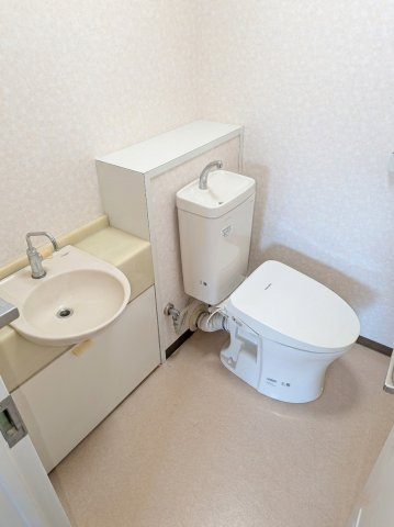 【トイレ】 | エリントンヒル国府台 | キレイな個室空間です