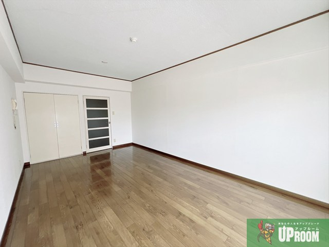 ラッキーキャットの内装