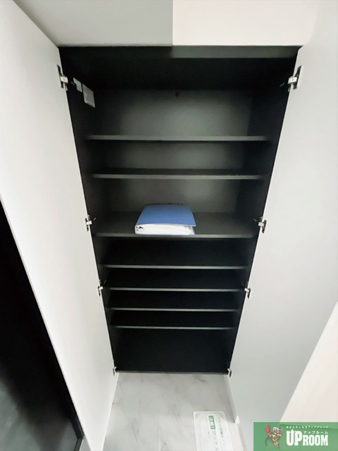 S-RESIDENCE志賀本通North の玄関