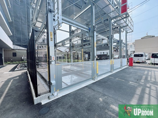 S-RESIDENCE志賀本通dearlyの駐車場