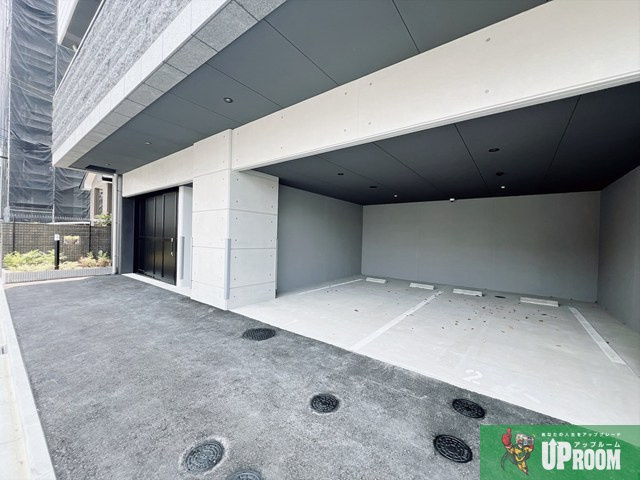 S-RESIDENCE志賀本通dearlyの駐車場