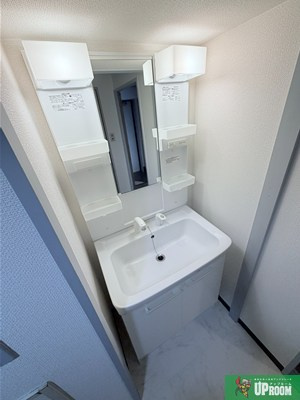 レジデンス西あじまの洗面所