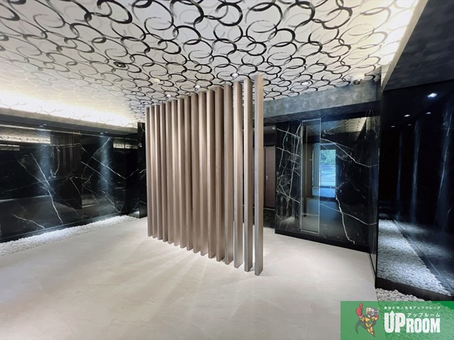 S-RESIDENCE志賀本通North のエントランス