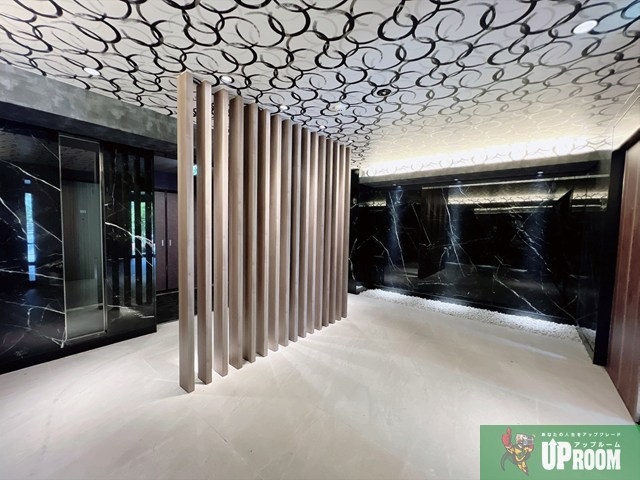 S-RESIDENCE志賀本通North のエントランス