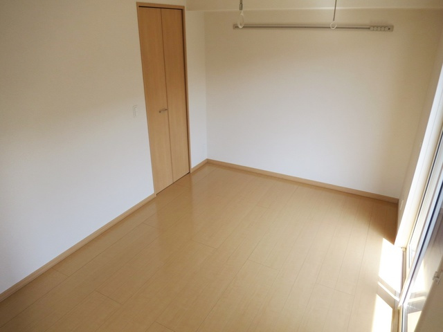 ロイヤルティアラⅡの洋室|洋室です☆
