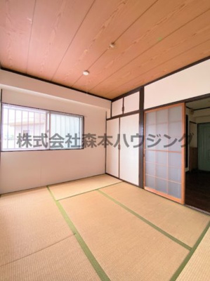 【和室】 | 　森岡ハイツ | リビングスペース代わりに使えそうな和室です