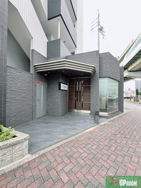 パルティール黒川アネックスのエントランス
